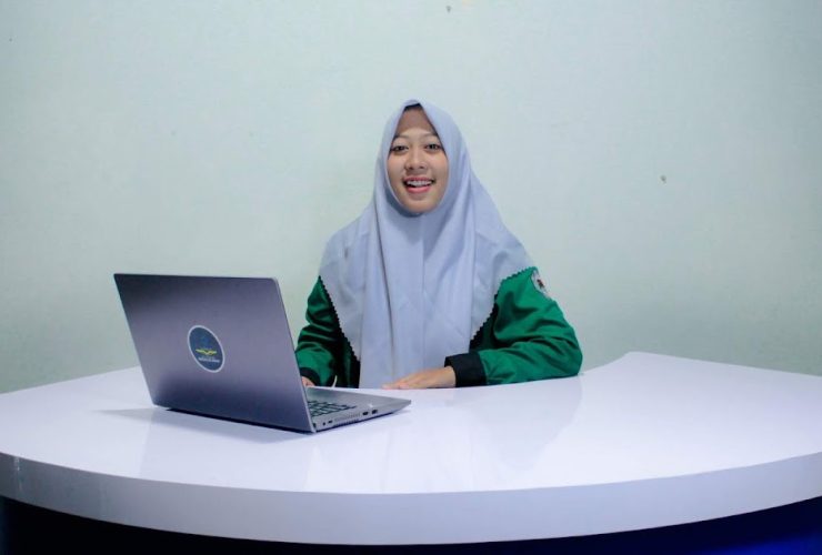 Pembawa Berita Disebut Apa? Pengertian, Tugas, dan Peran dalam Dunia Jurnalistik