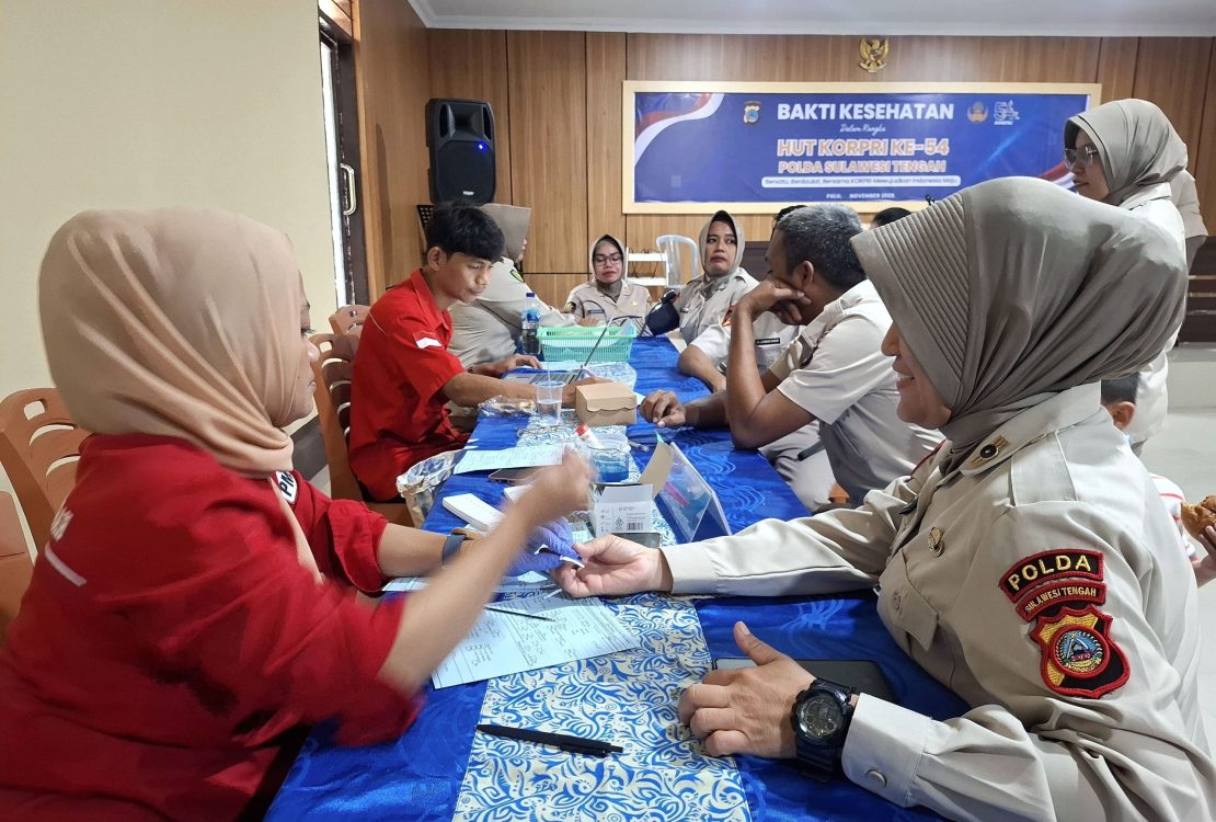 Korpri Polda Sultra Gelar Donor Darah dan Bakti Kesehatan di HUT ke-54